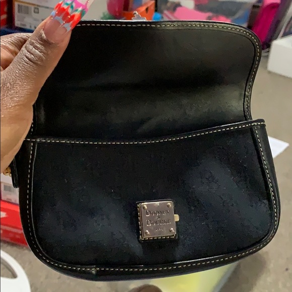 Dooney & Bourke wristlet - Picture 3 of 5